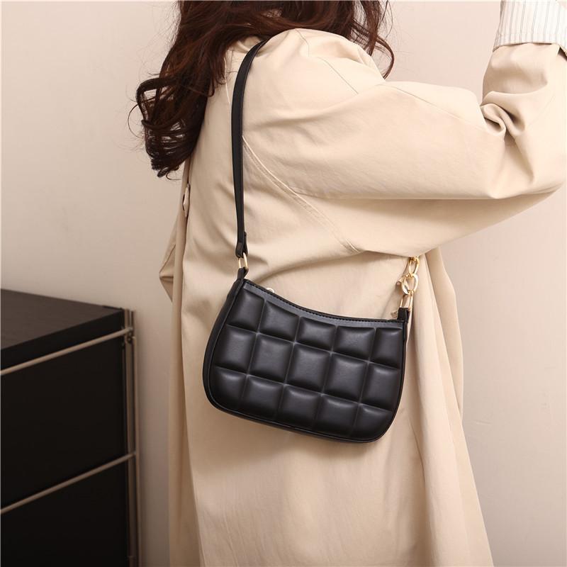 Trendy City Minimalist Grid Embossed Shoulder Bag For 2023 Fall/winter Season