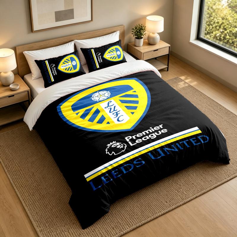 3-Piece Bed Sheet Set with Leeds United FC Design, 1 Flat Sheet and 2 Pillowcases for Bedroom
