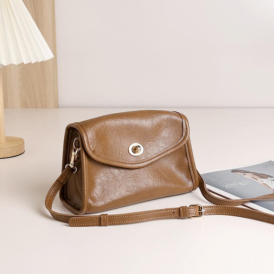 Commute Casual Soft Leather Retro Women's Flip Crossbody Bags New Versatile for Work Commuting Shoulder Bag Solid Color Handbags