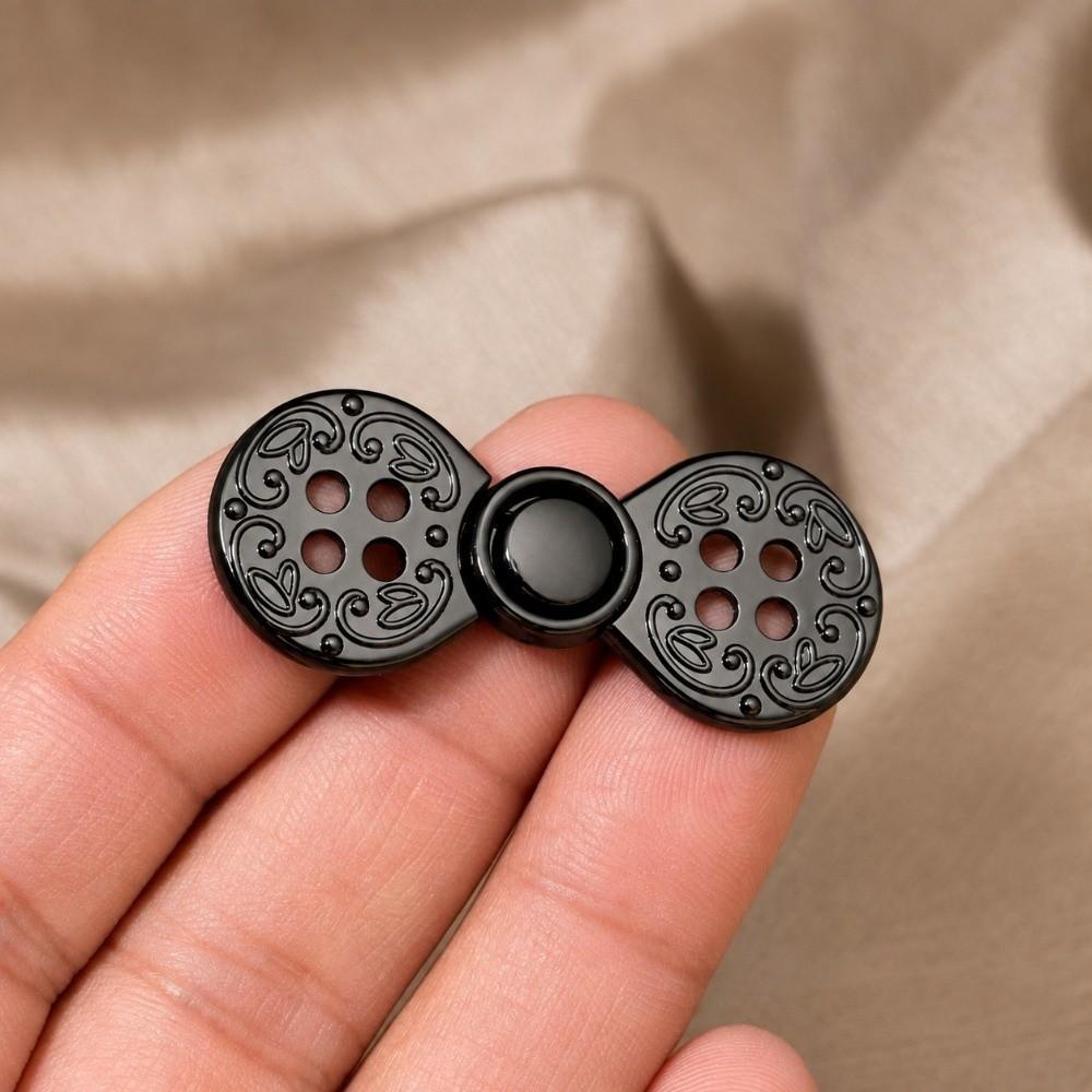 Carved Pattern Metal Frog Fastener Four Hole Garment Decor Button For Cheongsam