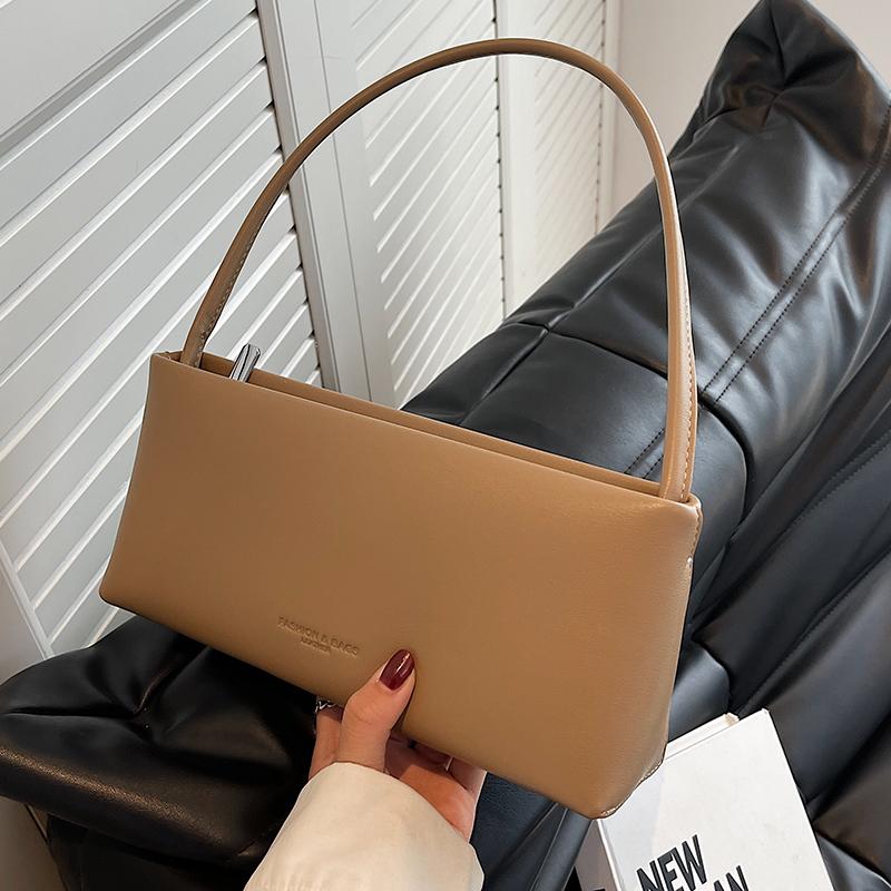 Französische einfache Einzel-Schulter-Unterarmtasche für Frauen, neue Sommer-Umhängetasche, temperamentvolle, vielseitige PU-Handtaschen