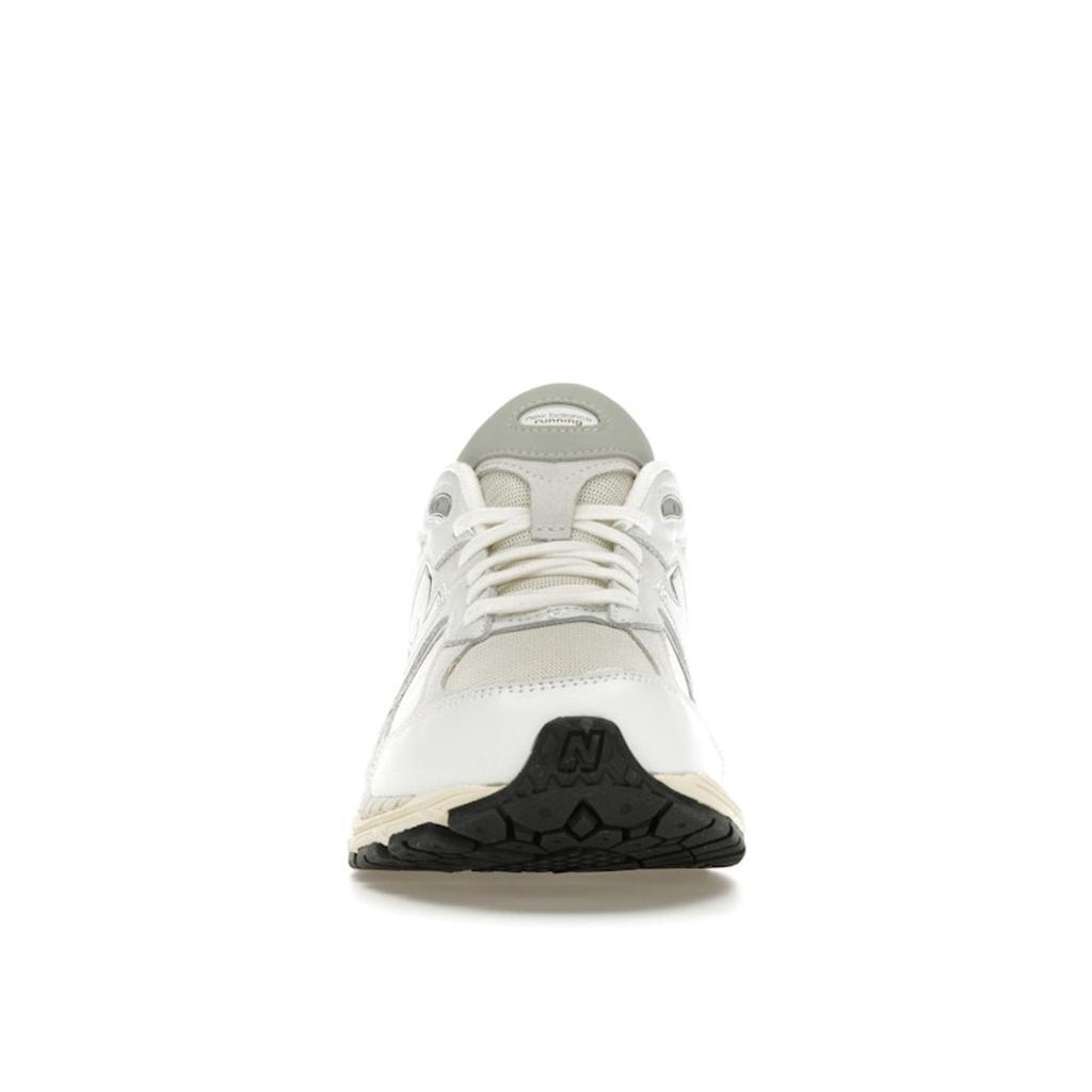 New Balance 2002R Leather Pack - White Gold Unisex Sneakers Reflection Gold-Metallic M2002RIA