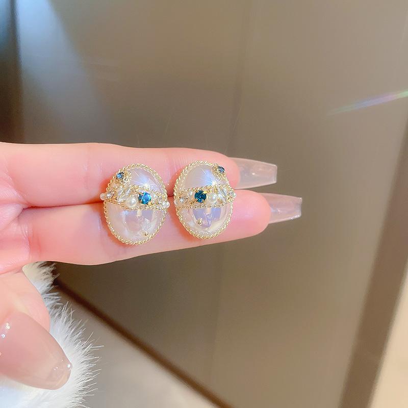 Zircon Mermaid Ji Pearl Geometric Oval Earrings French Light Luxury Premium Stud Earrings Temperament Earrings