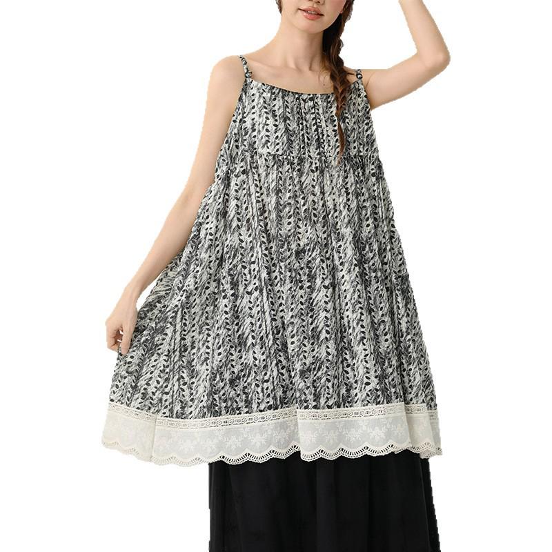 Sweet Mori Girl Lace Camisole Dress: Retro Midi-Length Layered Skirt for Women, Features Dye-Painted Leaf Design, Spring Arrival.