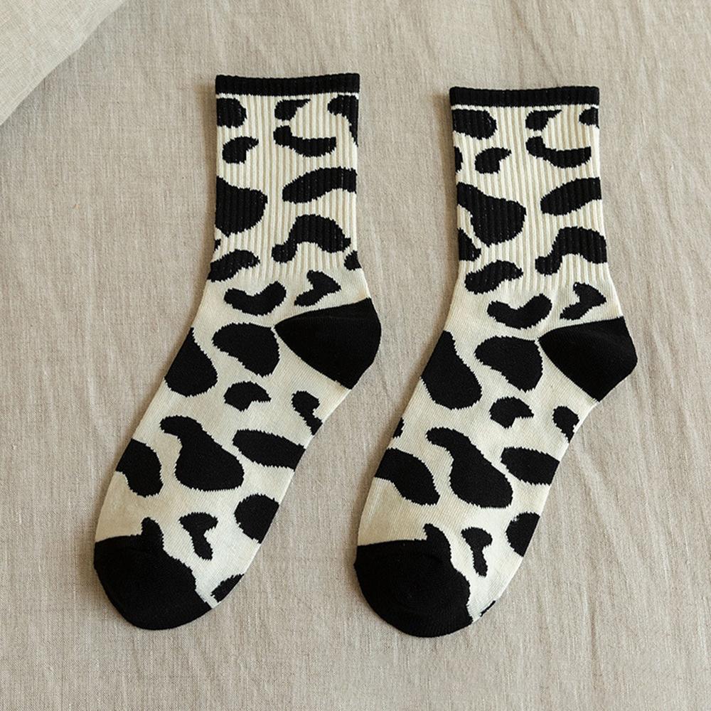 2 Pairs Women Cartoon Mid Tube Socks Fashionable Cow Zebra Print Pattern College Style Cute Comfortable Casual Round Neck Socks