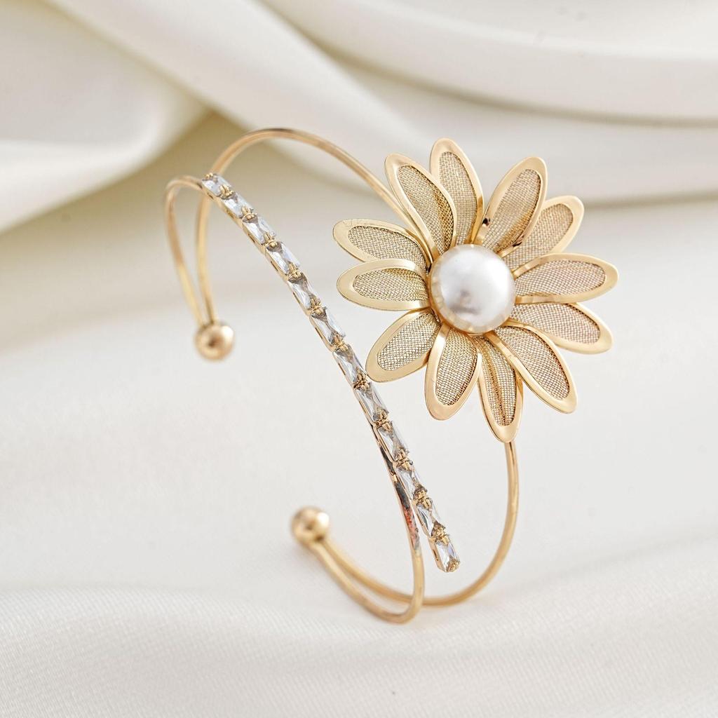 High-End Niche Double Layer Openwork Flower Zirconia Bracelet - Versatile Cross-Border Fashion Jewelry.
