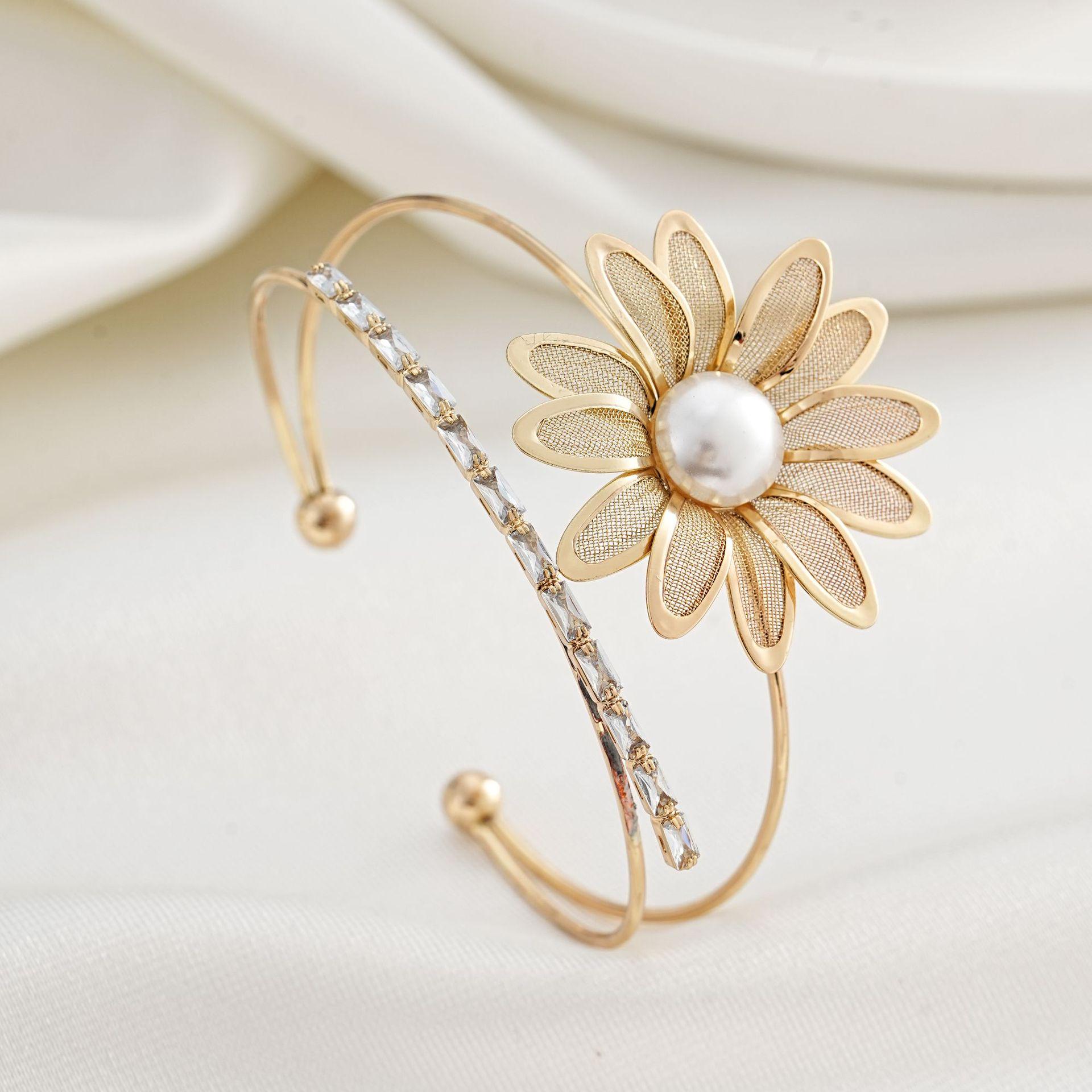 High-End Niche Double Layer Openwork Flower Zirconia Bracelet - Versatile Cross-Border Fashion Jewelry.