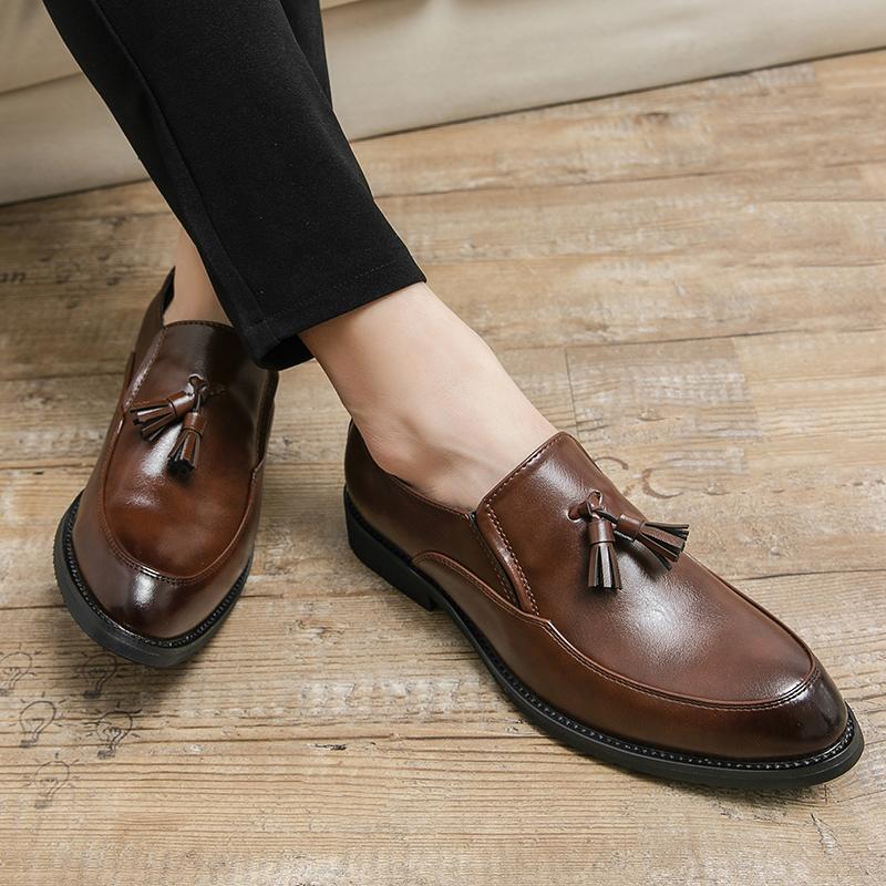 2025 American Style Man Casual Shoes Comfortable Fashion Luxury loafers Men Leather Shoes