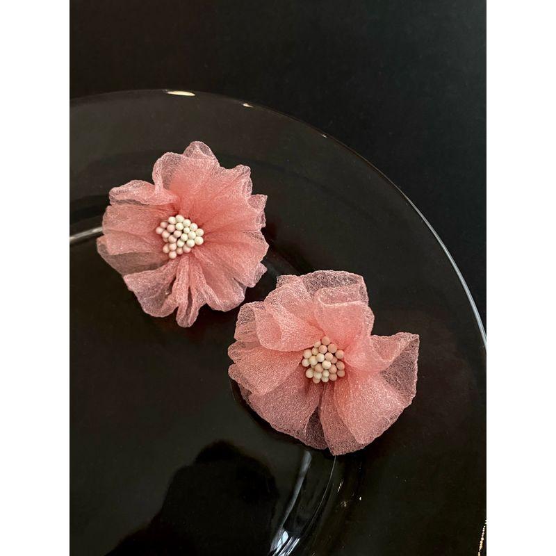 

Оригинальные серьги-пусеты из трехмерной ткани органзы в нишевом стиле, розовые Pink flowers