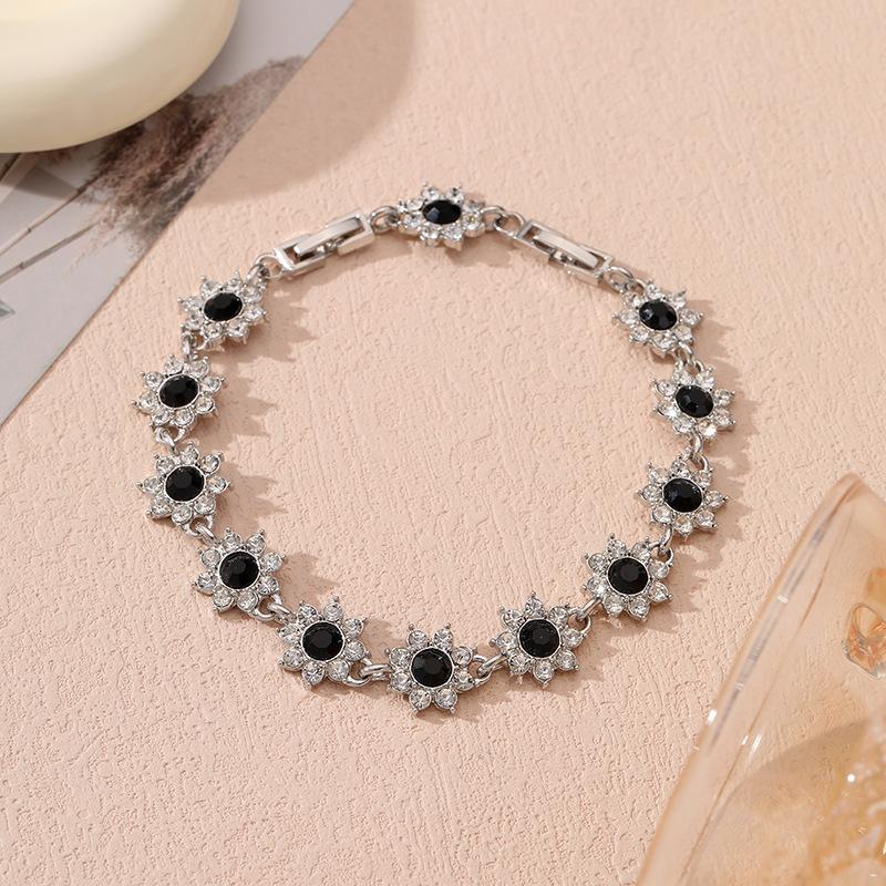 Popular Light Luxury Style Colored Diamond-encrusted Flower High-end Bracelet Adjustable Jewelry