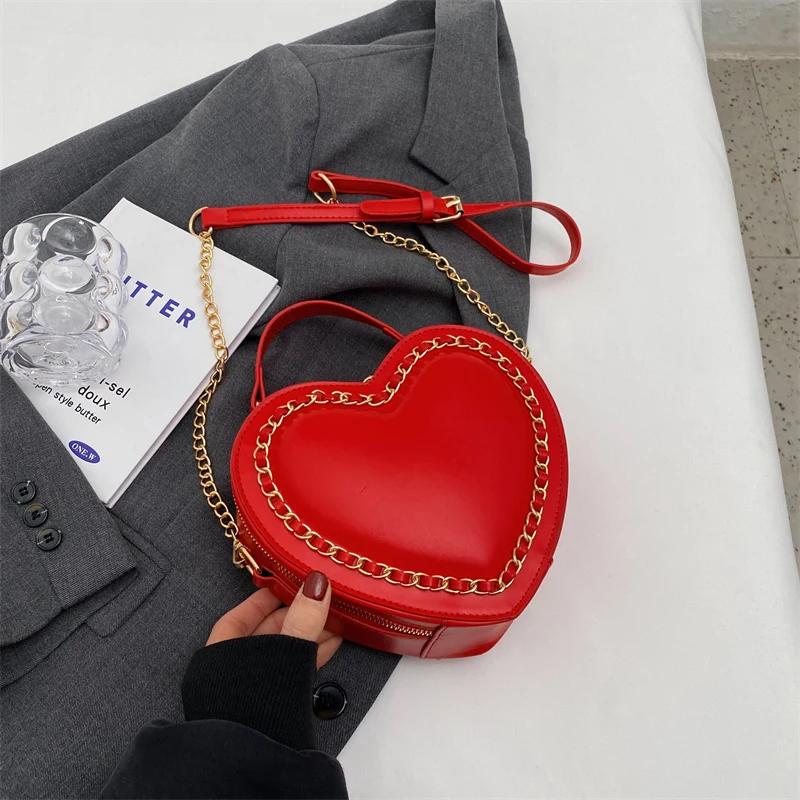 Red Heart-shaped Women's Bag  High-end Chain  Trendy Tasseled Bag  Retro Texture  Red PU Underarm Bag