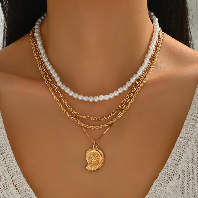 Bohemian Imitation Pearl Conch Pendant Necklace for Women Ladies Multi-Layered Design Vacation Collarbone Necklaces Jewelry Gift