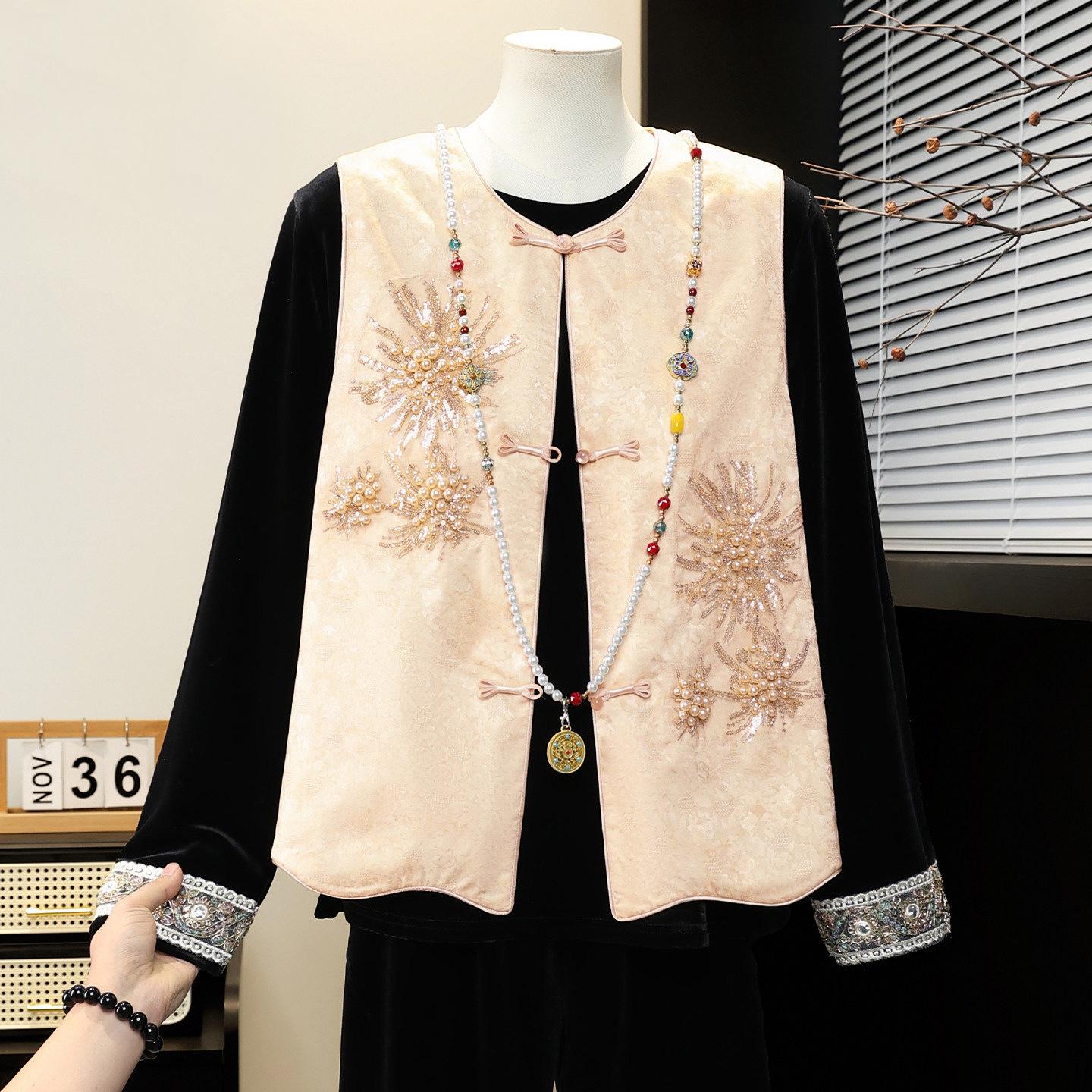 

Mother s Day Spring Gold Velvet Vest Suit for Mom - Three-Piece National Style with Wide-Leg Pants 5XL (150-165 lbs)