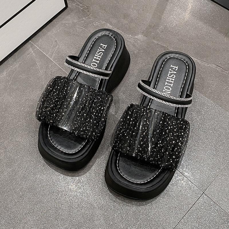 

Платформенные сандалии женские 2025 лето новая носка маффин крутые шлепанцы с юбкой платформа стразы пляжные римские туфли 40 чёрный