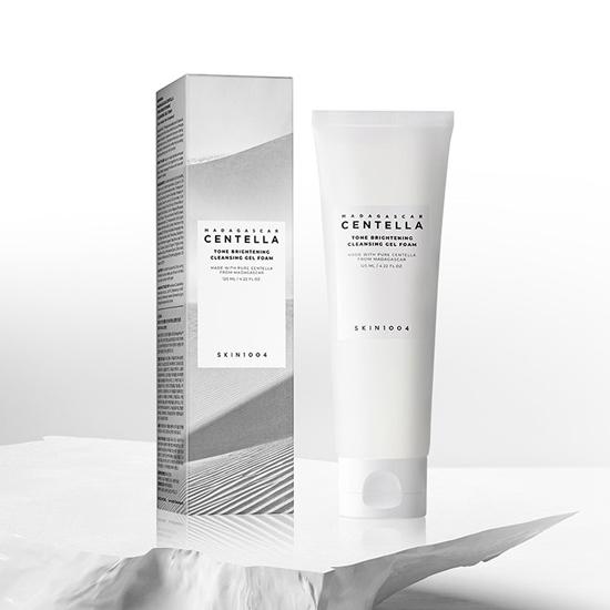 

Skin1004 Madagascar Centella Tone Осветляющий очищающий гель-пенка 125 мл