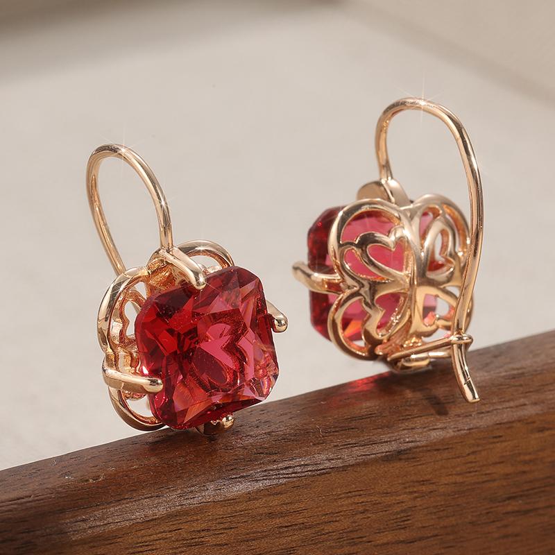 Vintage Square Red Synthetic Zircon Inlaid Golden Plated Dangle Earrings Women Elegant Exquisite Banquet Wedding Jewelry Crafts