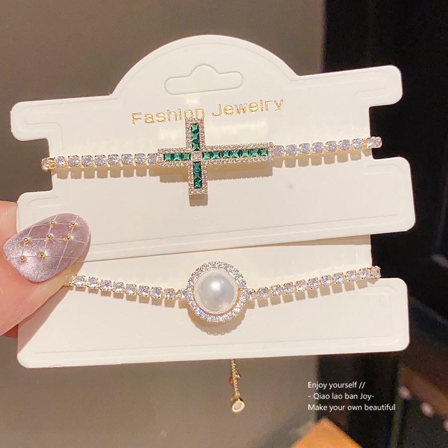 Elegant Zircon And Artificial Pearl Chunky Bracelet With Geometric Style For Ladies