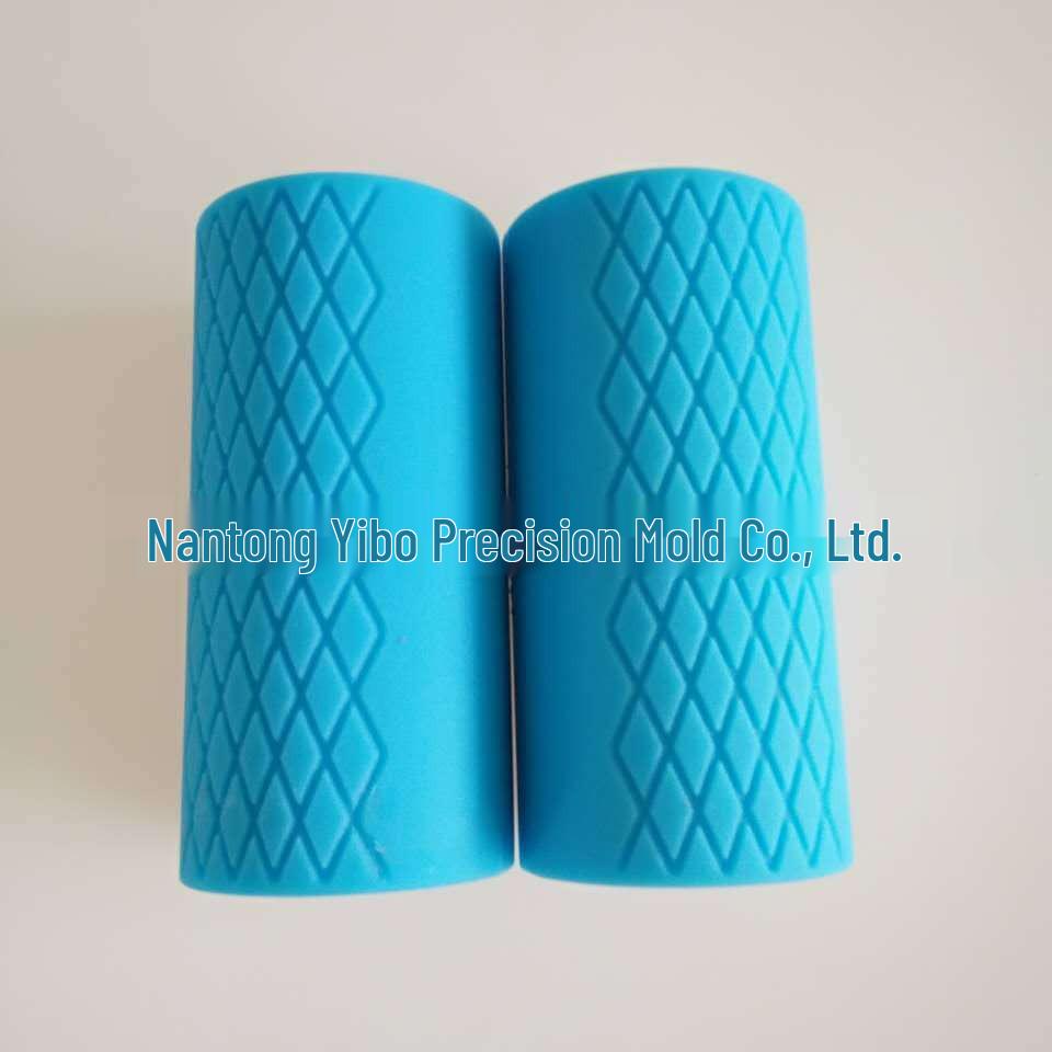 

Silicone Dumbbell & Barbell Grips | Thick Grips for Hand Protection in Weightlifting & Sports серый
