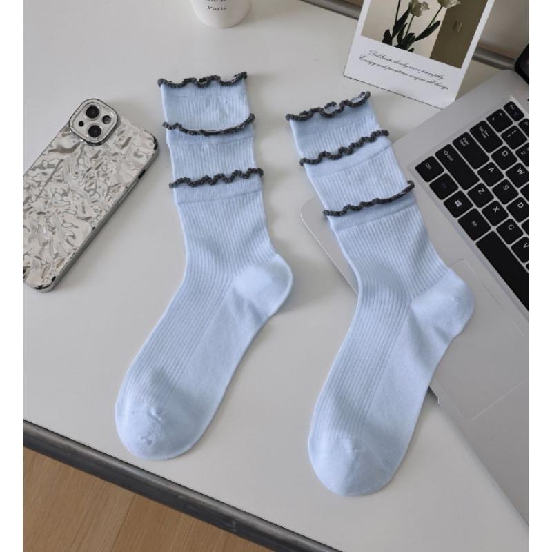Ladies Thin Fashion Cake Lace Solid Color Stitching Vertical Bar Boneless Calf Pile Socks