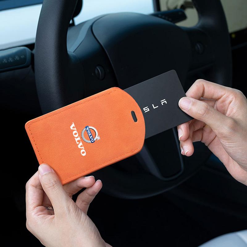 Car Key Bag Card Holder Leather Card Bag Pendant For Volvo V60 V40 XC90 S60 C30 XC60 V50 V70 S90 Rdesign AWD Car Key Card Case