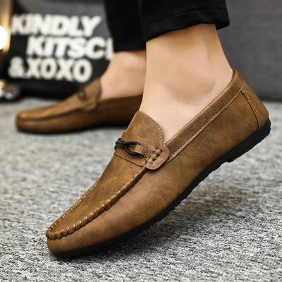 Sommer Neue Herren Slipper Bequeme Flache Freizeitschuhe Herren Atmungsaktiv Slip-On Weiches Leder Fahrschuhe 2025