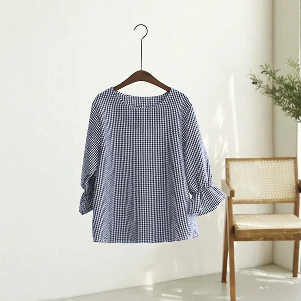 European and American small plaid round neck commuter shirt, small fresh literary and artistic style seven-quarter sleeve versatile commuter top