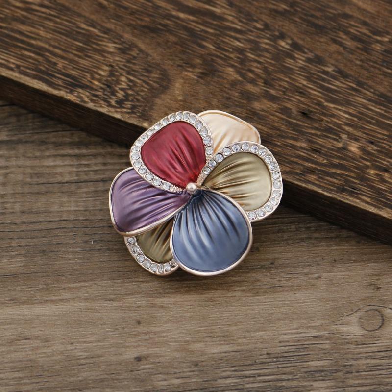 Heiß verkaufende emailierte geometrische Blume magnetische Brosche, modische kreative Blumenbrosche für Damen