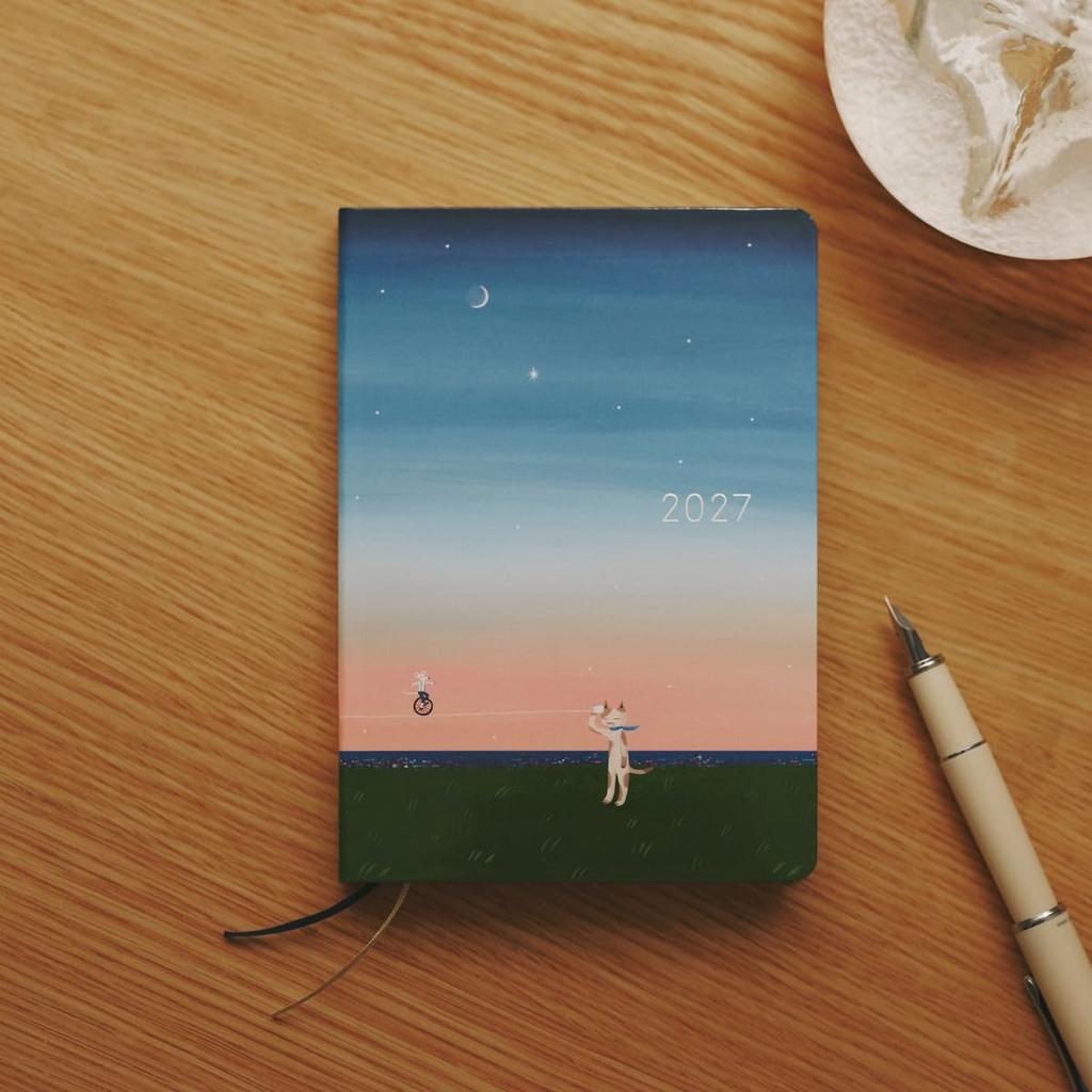 Hobonichi Techo 2027 HON A6 English Edition Hiroko Kubota Until the Moon Is Full Monday Start