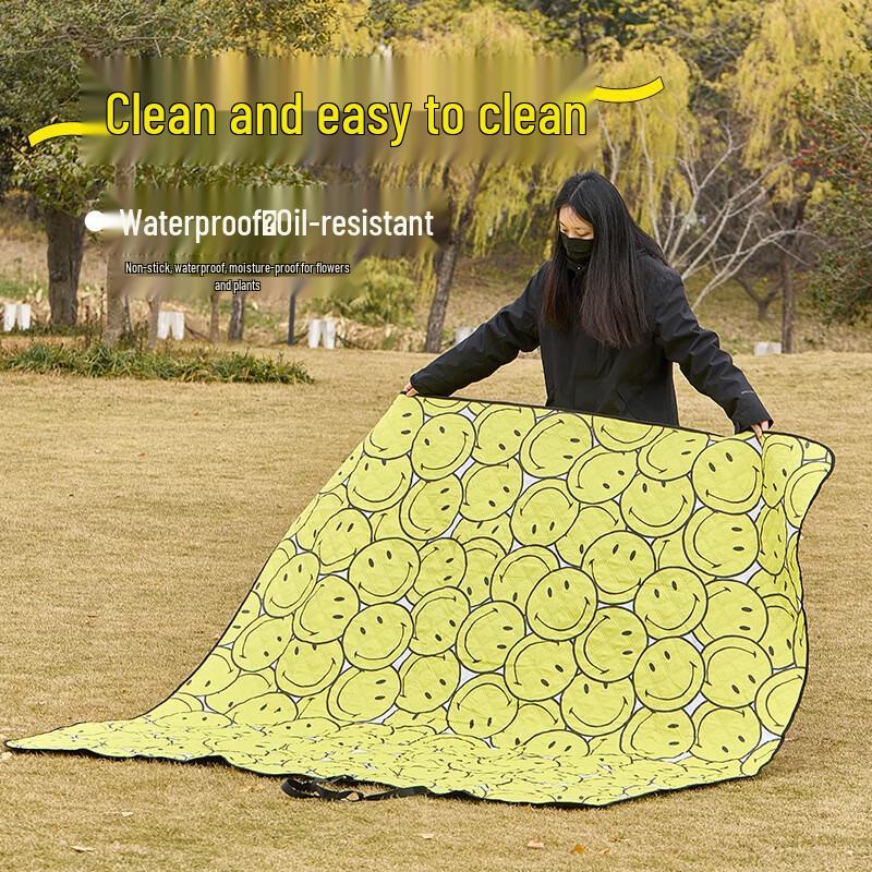 

SMILEY Collaboration Portable Outdoor Camping Mat