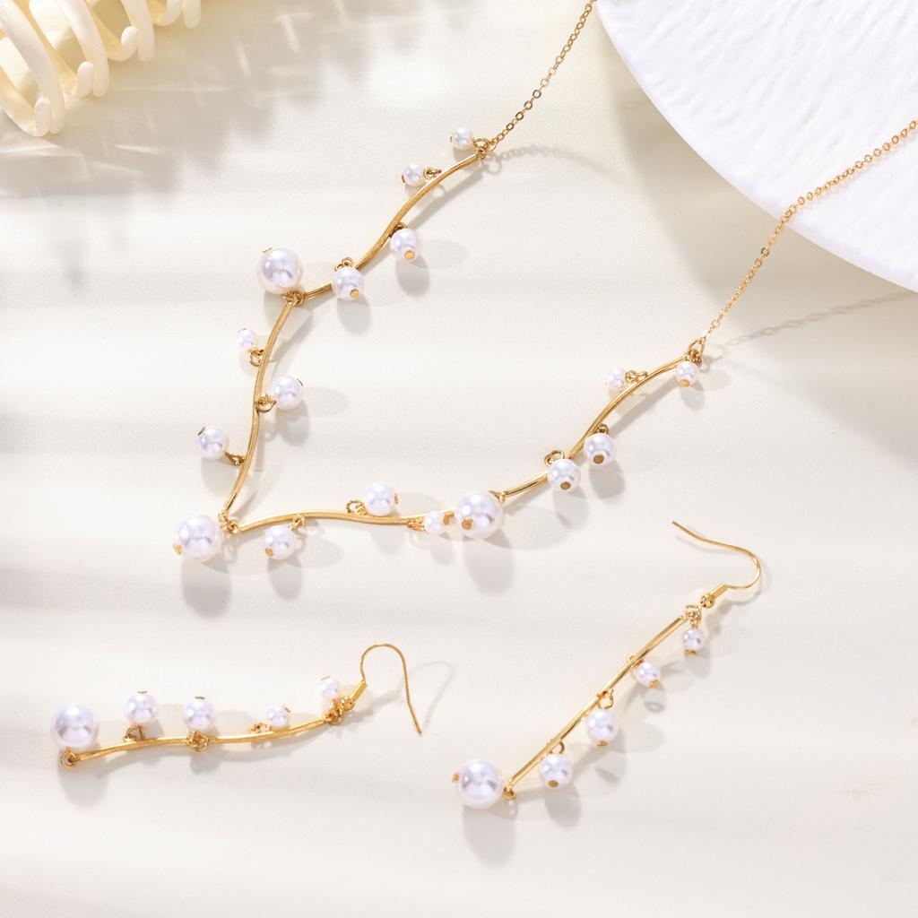 Elegant Metal Splicing Imitation Pearl Fringed Earrings Necklace Set Versatile Small Pearl Pendant Necklace