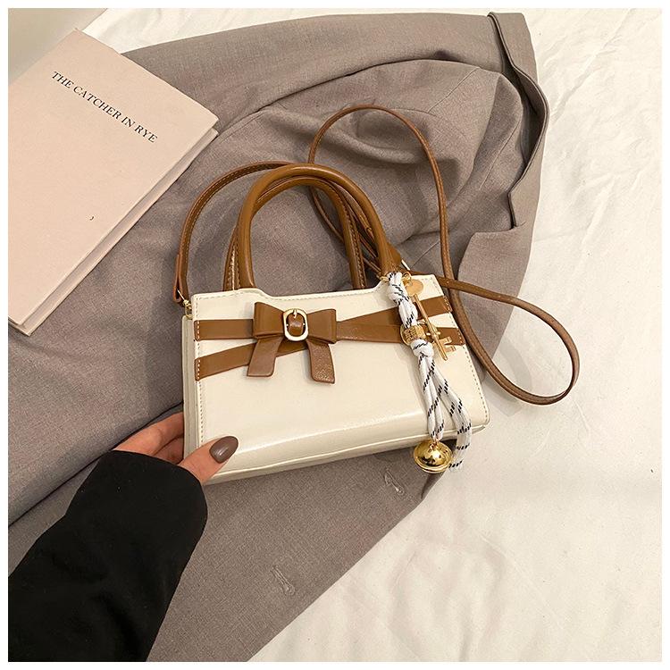 Portable Trend Casual Small Square Bag New Fashion High-end Shoulder Bag Niche Messenger Bag