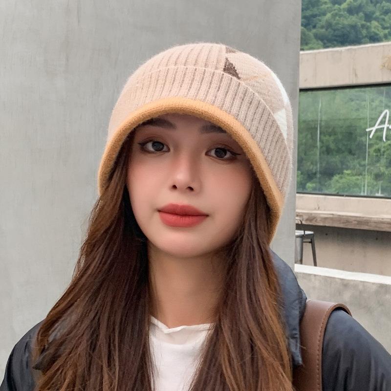 

Вовняні шапки чоловічі та жіночі Теплі пуловери В язані шапки Нішевий колор-блок Великий обхват голови Модні та універсальні