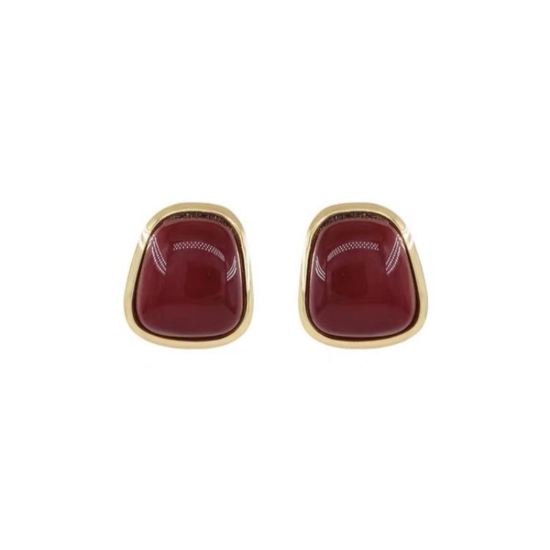 French retro simple geometric square earrings niche high-end fashion stud earrings women's new earrings