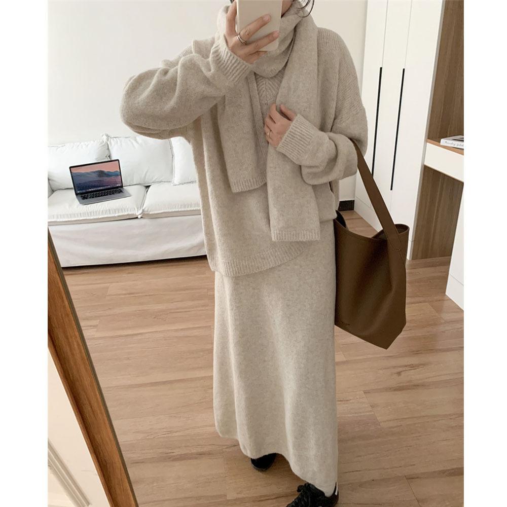 Autumn and winter knitted sweater three-piece women's new lazy casual loose sweater skirt scarf set