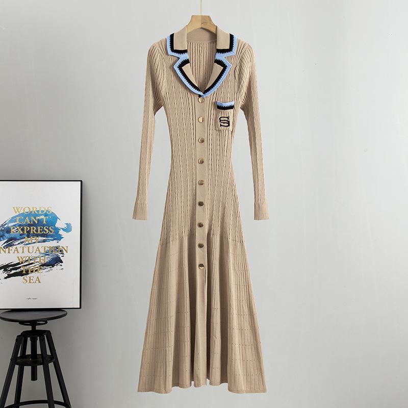 Autumn Elegant Slim Knitted Long Dress Women's Letter Single Breasted Long Sleeved Designer Vintage Dresses Winter Sweater