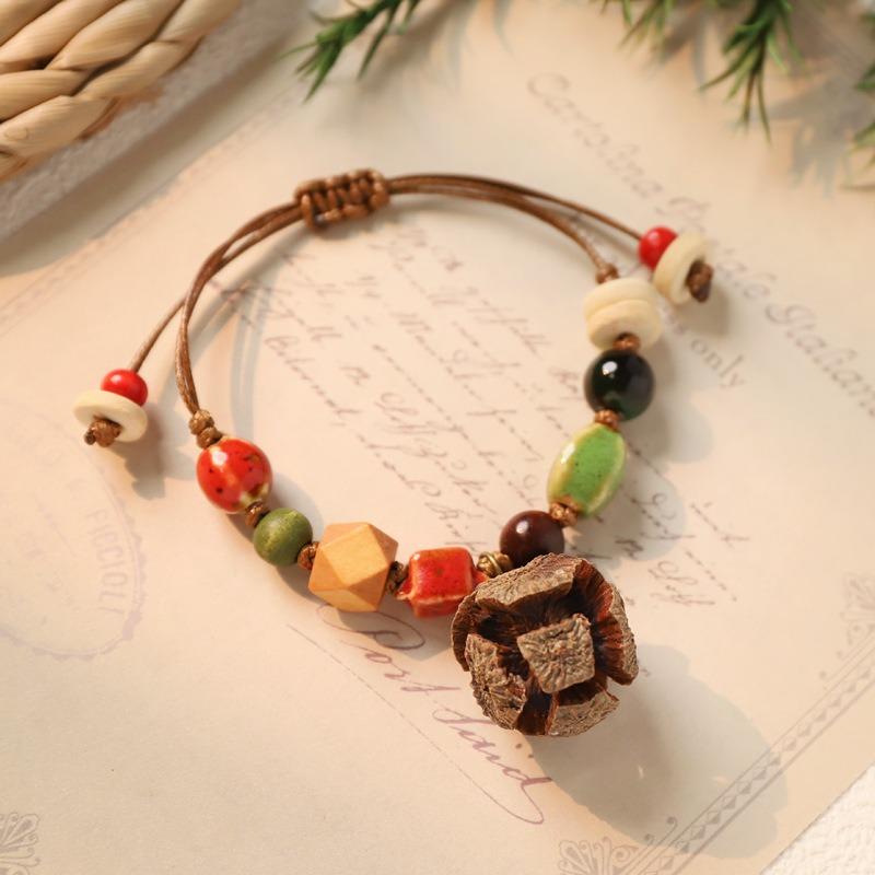 Retro Natural Plant Fruit Bracelet Hand Woven Acorn Hand Rope Women's Niche Literary Bracelet
