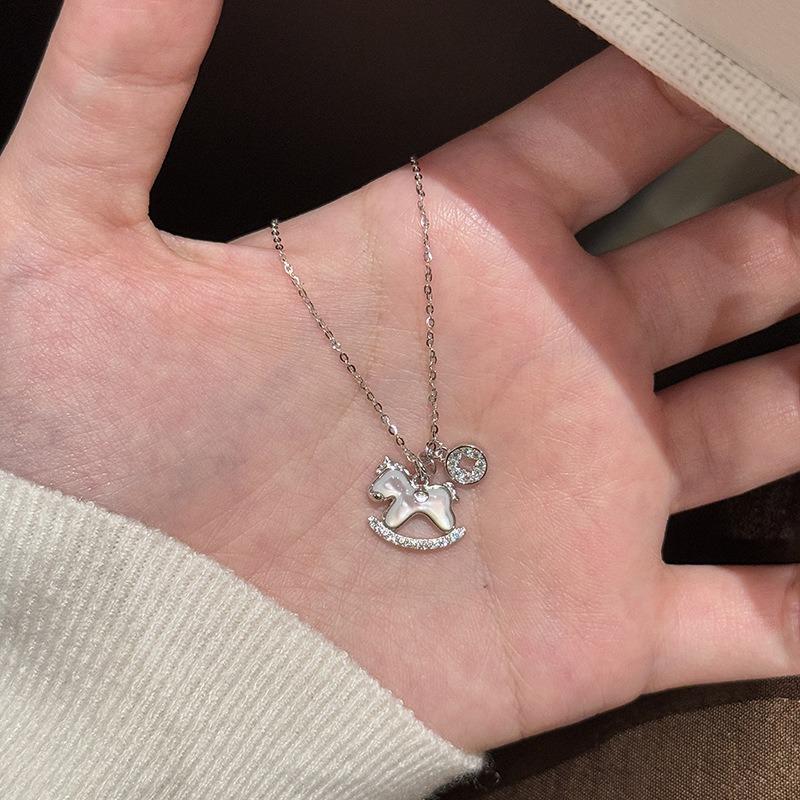 New Chinese zircon fritillary pony necklace, personalized fashion temperament, natal year collarbone chain, light luxury niche sweater chain