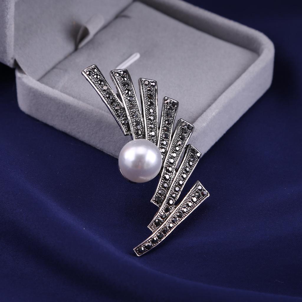 Black Enamel Brooches Women Men Metal Pearl Plants Leaves Party Brooch Girls' Bag Hat Accessories Jewelry Decoration