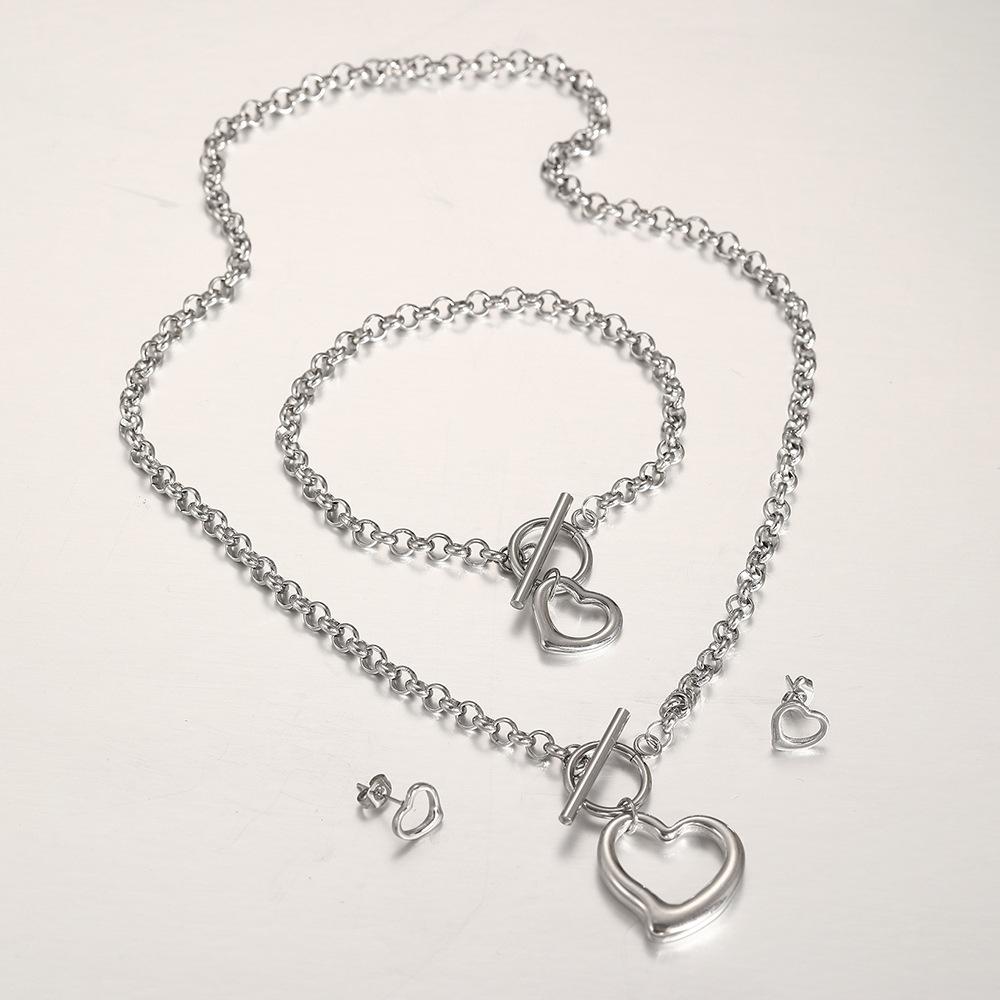 Simple Versatile Stainless Steel 18K Gold-Plated Jewelry Set Heart Pendant Necklace Bracelet Earrings Set for Women