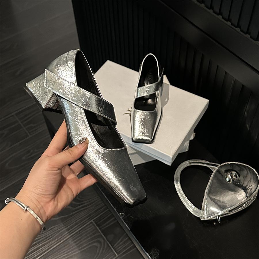 2025 spring and autumn new retro Mary Jane shoes women's shoes square head shallow mouth one pedal French thick heel single shoes