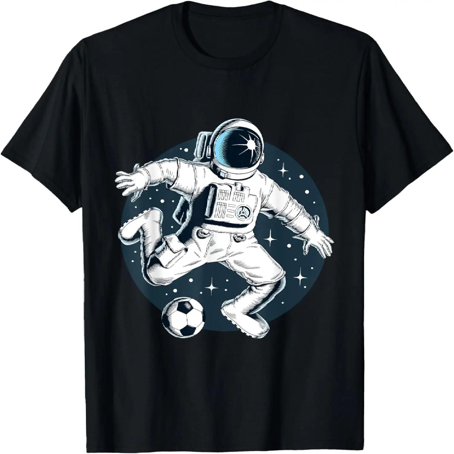 

Astronaut Playing Soccer in Outer Space Graphic T-Shirt XXXXXL різнокольоровий