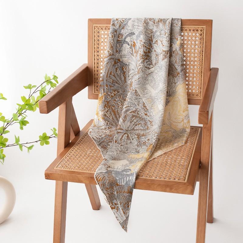 Silk Scarf Mom 100% Mulberry Square Shawl Premium Gift Women Fashionable All-Season Accessory