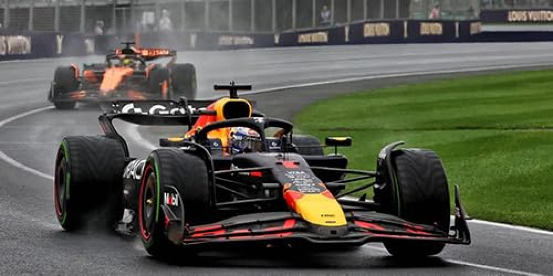 

Minichamps Oracle Red Bull Racing RB21 F1 2025 Гран-при Австралии Ферстаппен 1/43 #1 М.