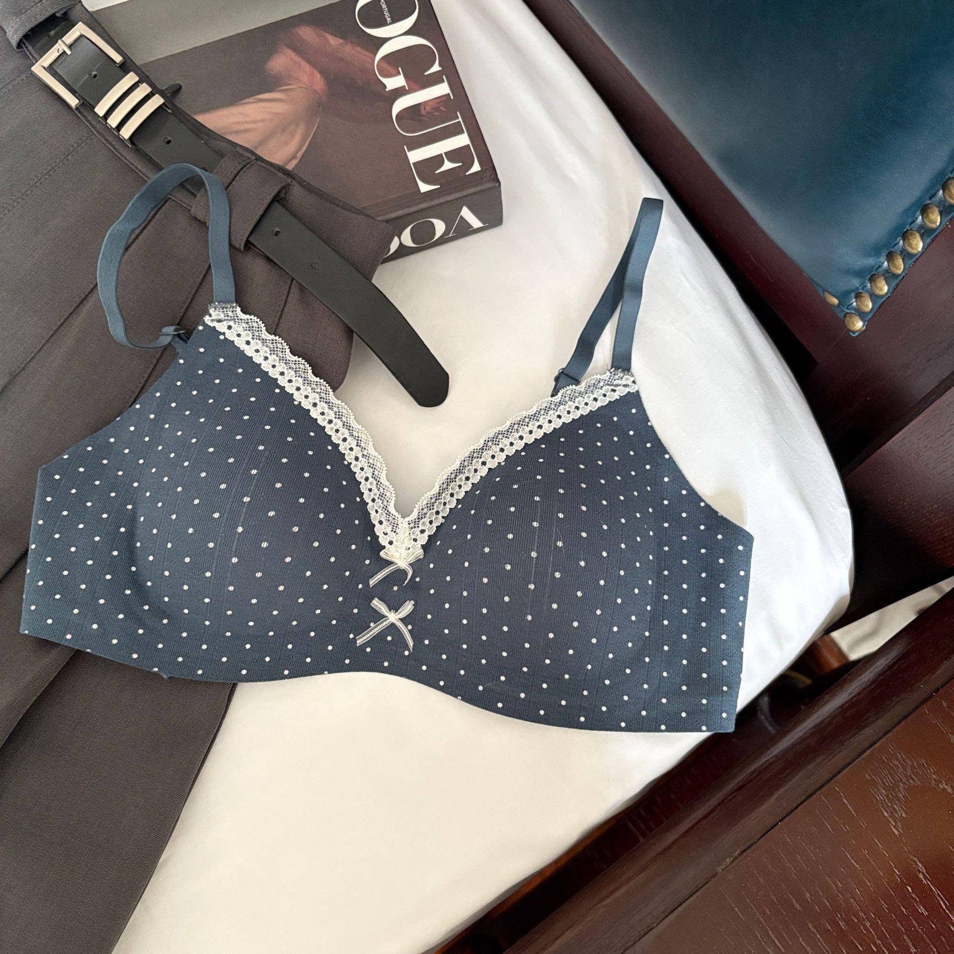 

Тонкий мереживний квітковий безшовний бюстгальтер пуш-ап з V-подібним вирізом для маленьких грудей - Без кісточок, з бічною підтримкою M (34/75AB)