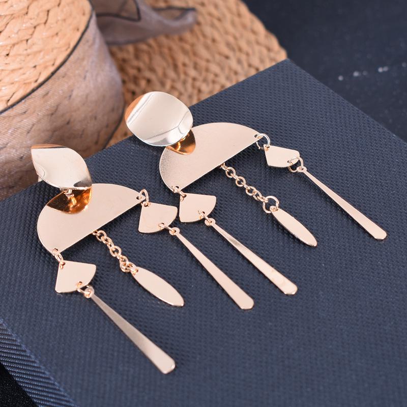 Suibian 2025 Elegant Tassel Ear Hooks: Stylish Korean Earrings with Metal Texture