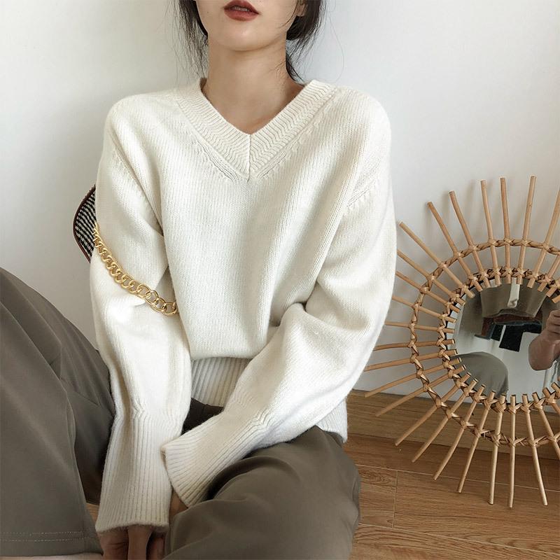 Retro V-neck pullover sweater women's autumn and winter new lazy loose outer wear bottomed knitted sweater top