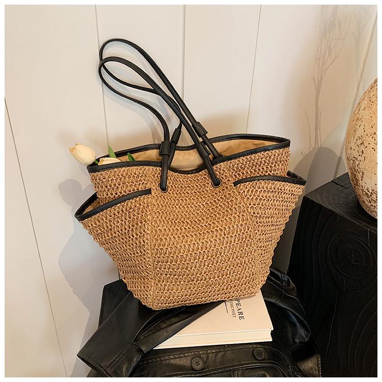 Simple straw woven bag spring and summer new woven bag seaside vacation tote bag large capacity armpit bag