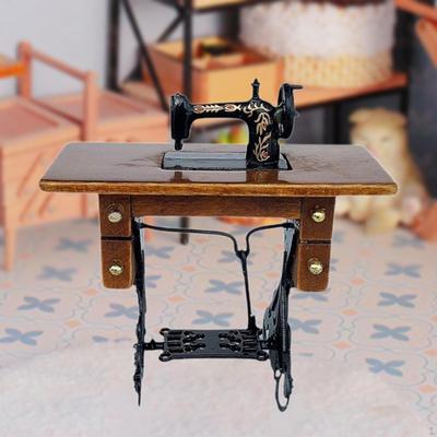 1:12 Scale Miniature Sewing Machine Mini Model Decorative Handcraft Collectible Vintage