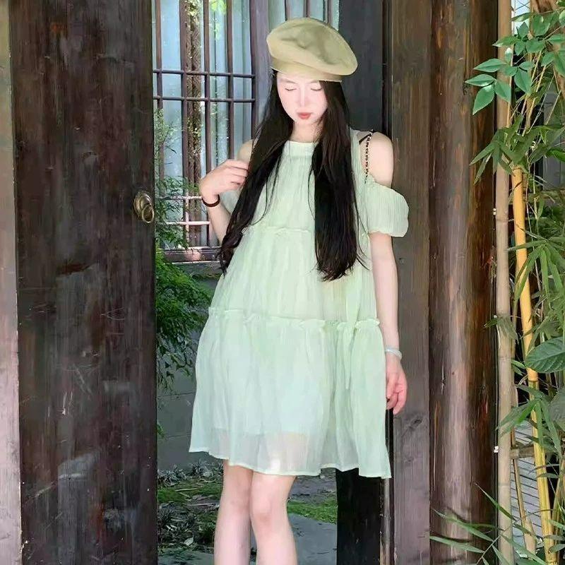 New Green Neck-hanging Off-the-shoulder Dress for Women's Summer French Design, Covering the Meat and Showing Thinness, Small Skirt