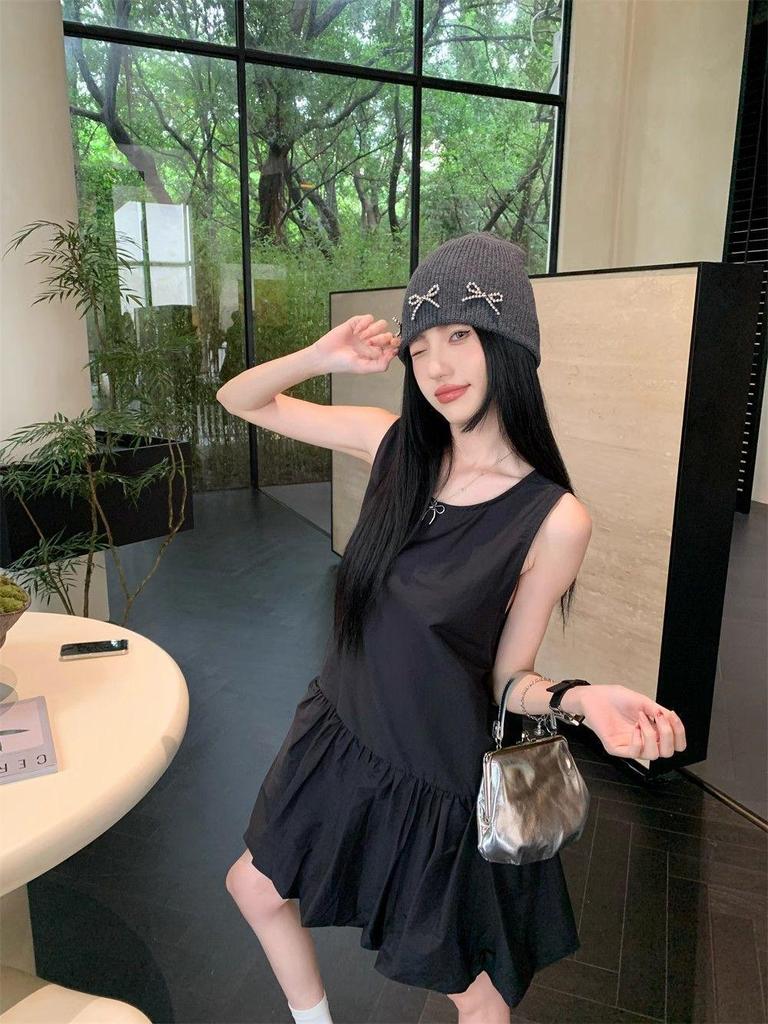 Petite Women's Elegant Summer Dress with Lining & Zipper - Loose, Bud-Shaped Short Skirt